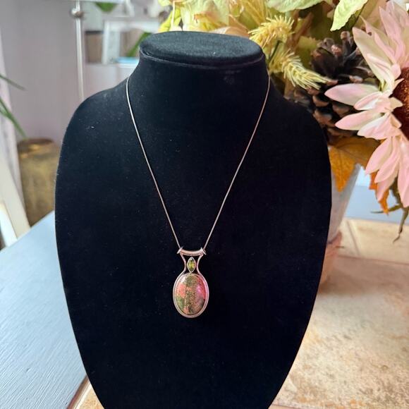 Sajen 925 Sterling Silver Unakite & Peridot Stone Pendant Necklace - Picture 3 of 11